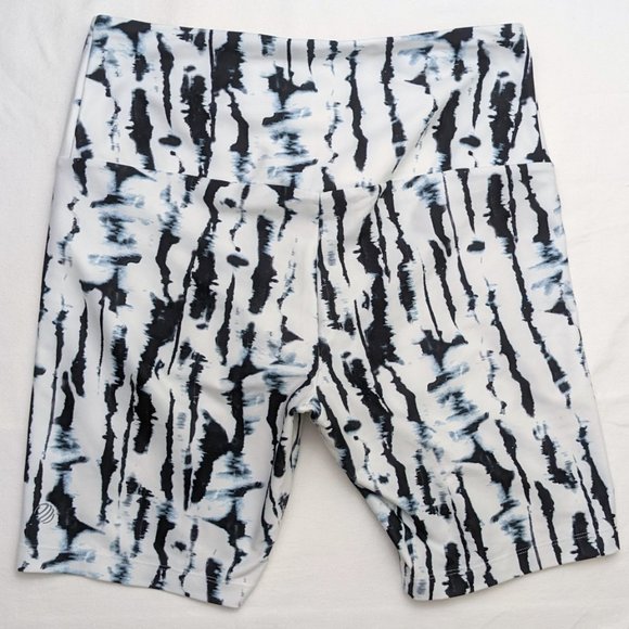 3 for $20 MPG Marble Tie Dye Biker Shorts Sz L - Picture 2 of 4